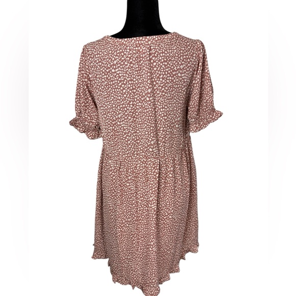 Jodifl Cream Patterned Short Sleeve Dress - Picture 4 of 10